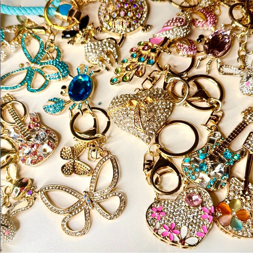 1 Mystery Keychains NWT - Picture 8 of 14